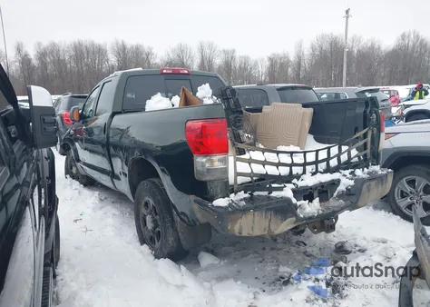 2010 Toyota Tundra Grade 5.7L V8 из США, поврежденный, VIN 5TFUY5F14AX133182